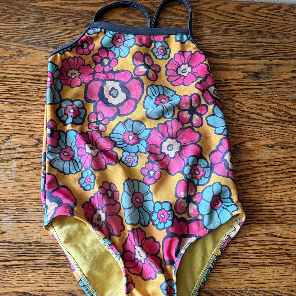 Girls swim suit one piece xs 4/5 cute flower pattern